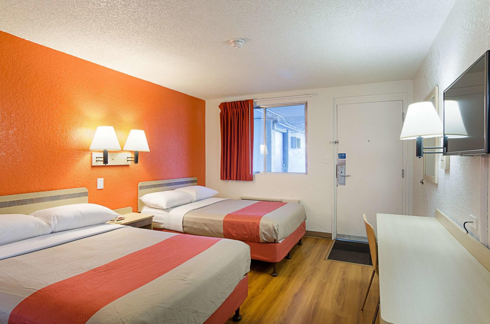 Motel 6- Denver, Co Downtown المظهر الخارجي الصورة