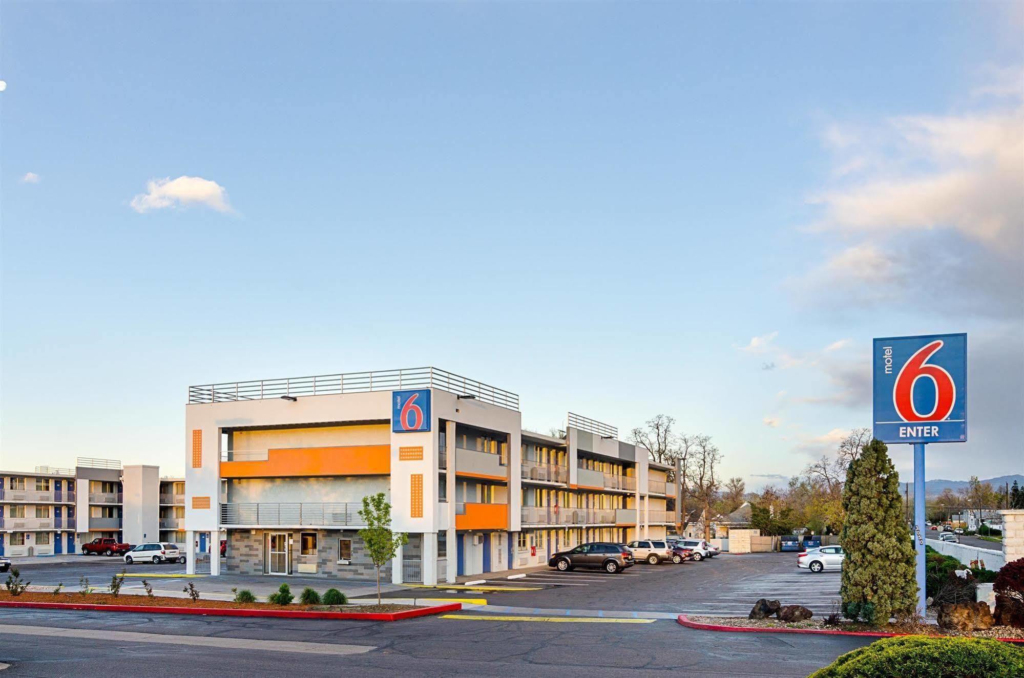 Motel 6- Denver, Co Downtown المظهر الخارجي الصورة
