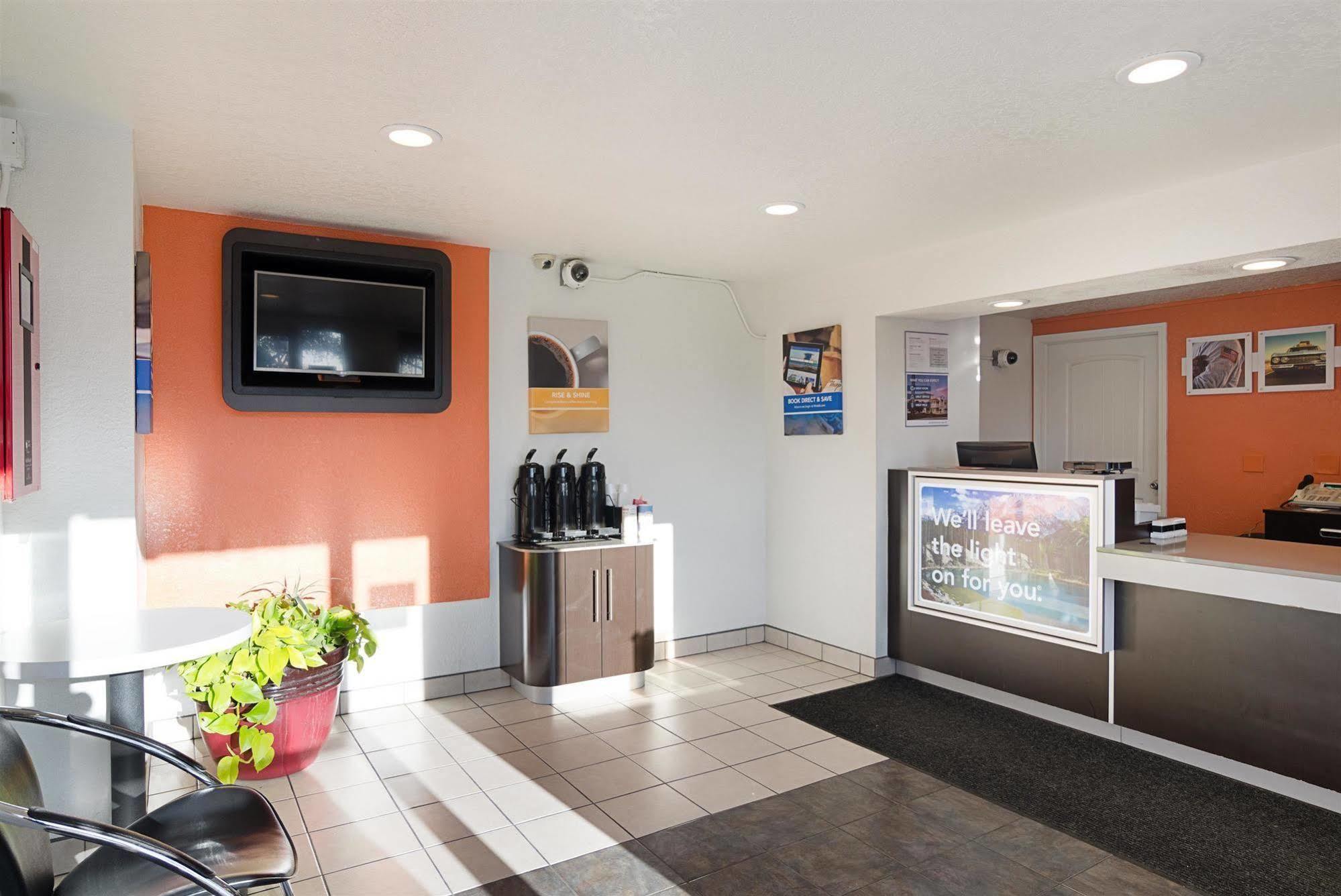 Motel 6- Denver, Co Downtown المظهر الخارجي الصورة